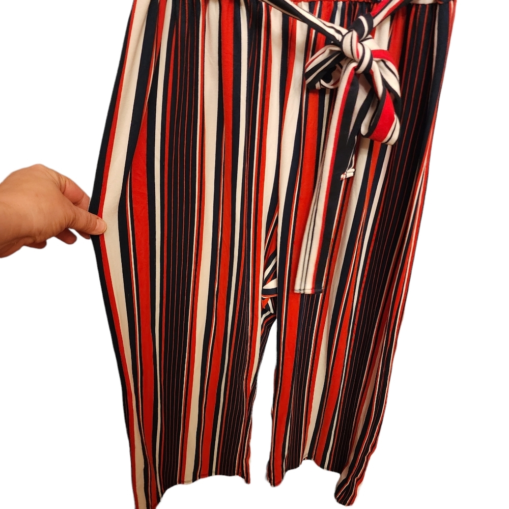 Striped Stretchy Sleeveless Jumpsuit - Picture 3 of 10
